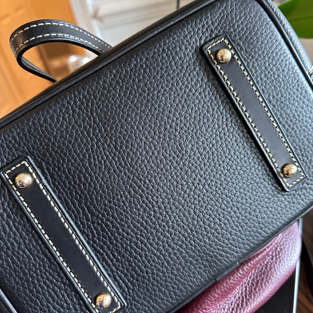Dooney & Bourke Toby Tote Small Black Pebble Leather Zipper Saffiano - Picture 5 of 7